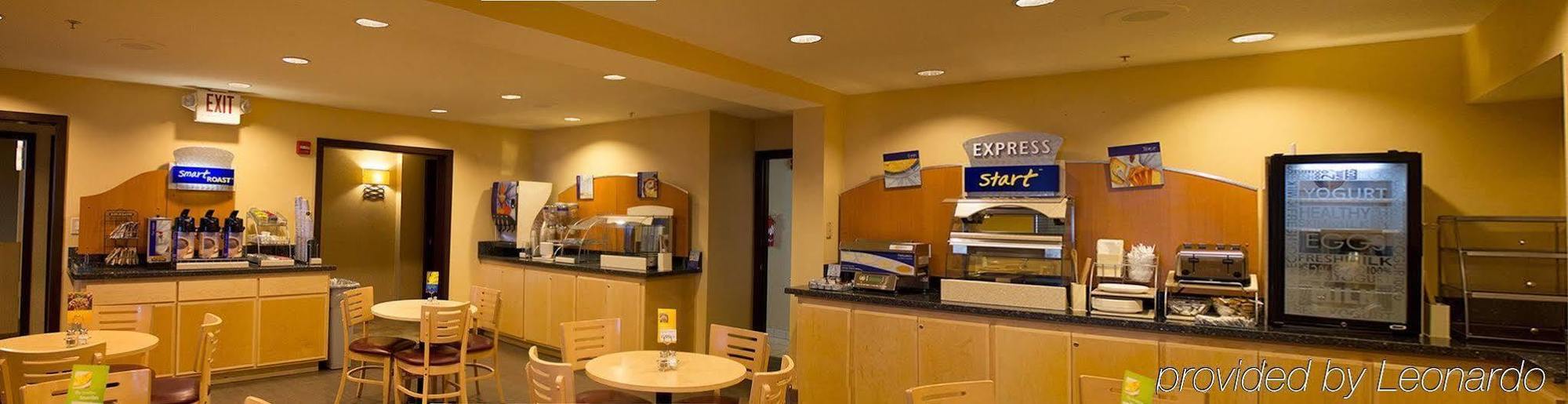 Holiday Inn Express Portland East - Columbia Gorge, An Ihg Hotel Troutdale Restaurant photo